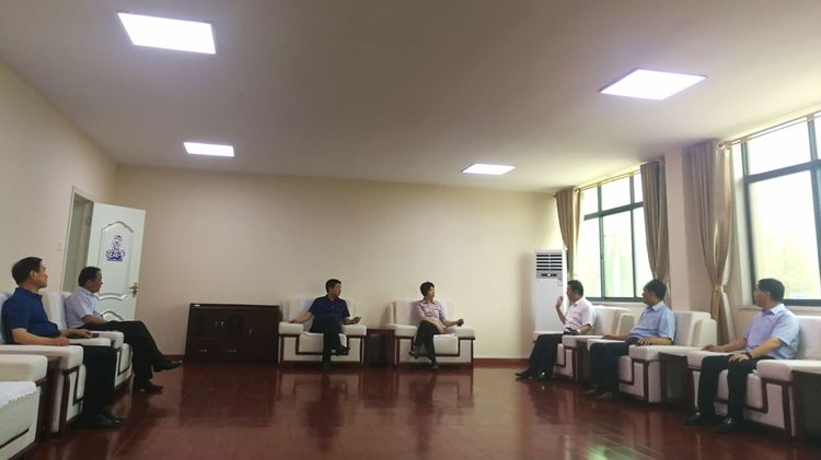 駐馬店市委常委、統(tǒng)戰(zhàn)部長姚新文 蒞臨花花牛乳業(yè)集團總部調(diào)研