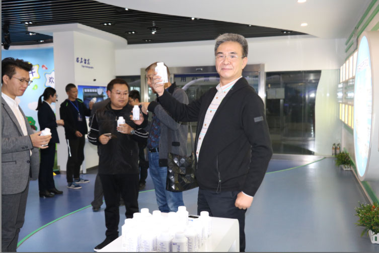 商界領(lǐng)袖俱樂部精英參訪花花牛！