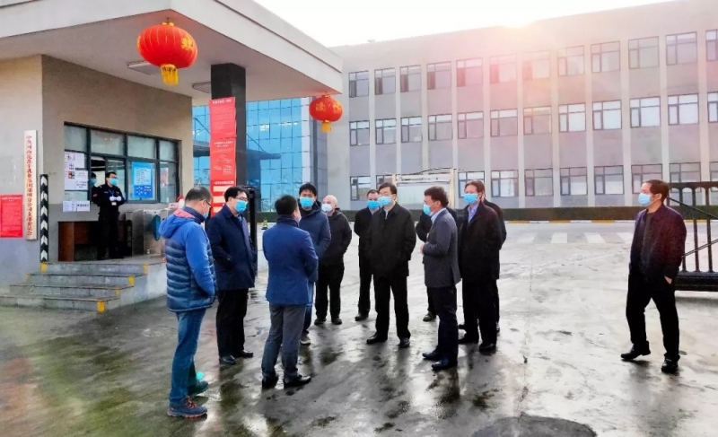 全面復(fù)工 確?！翱挂摺逼陂g百姓所需